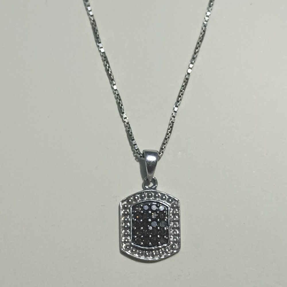 Silver necklace